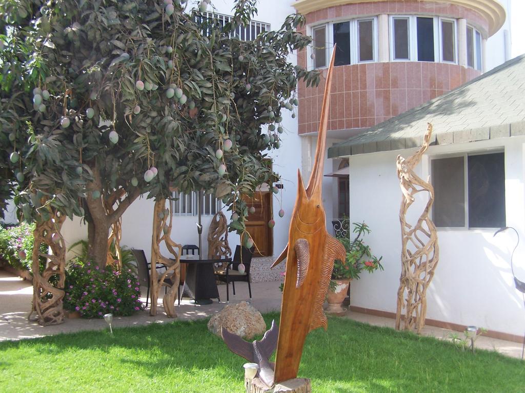 Villa Mermoz Дакар Экстерьер фото